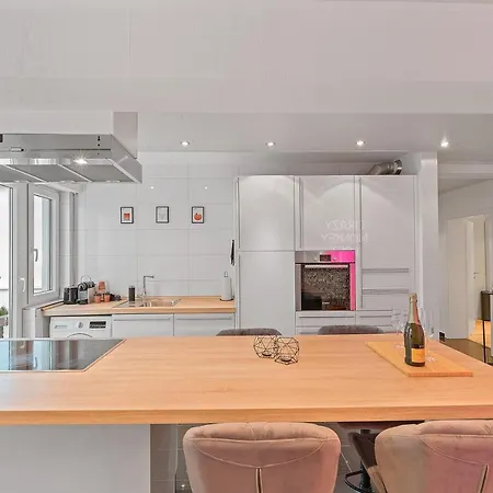 아파트 Crazy Monkey Loft Mit 100qm & Summerlounge *