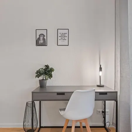 公寓 Crazy Monkey Loft Mit 100qm & Summerlounge 斯图加特